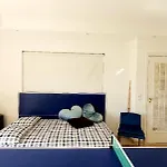 Private Room & Ensuite Bathroom In Stylish Shared Apartment - River View, Beach & Lisbon Accesss *