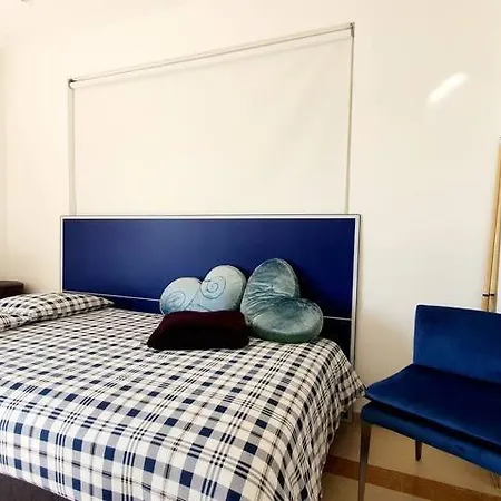 River View & Close To The - Em Проживание в семье Алмада