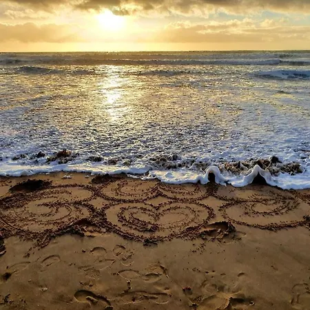 River View & Close To The - Em *