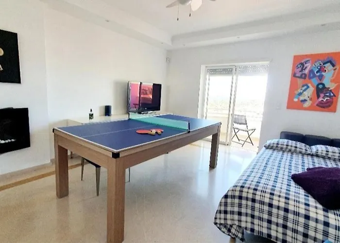 River View & Close To The - Em Проживание в семье Алмада